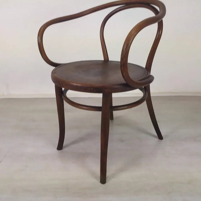 Chair from Jacob & Josef Kohn, in Good conditions. Designed 1920 to 1949 This piece has an attribution mark, I am sure...