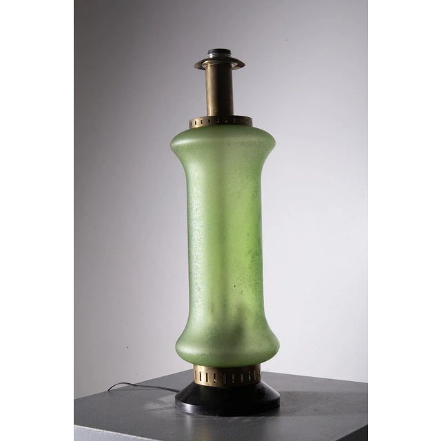 Metal Italian Table Lamp in Green Glass from Stilnovo, 1960 For Sale - Image 7 of 9
