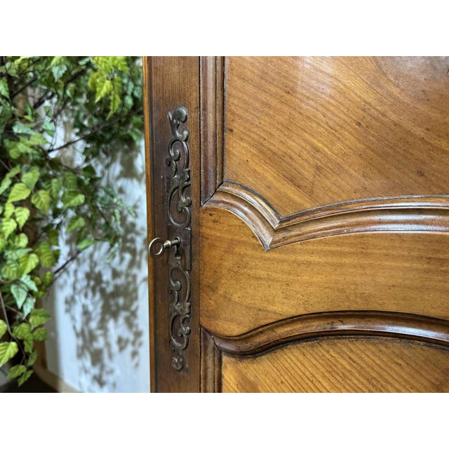 Brown Louis XV Cherrywood Bonnetière, 19th Century For Sale - Image 8 of 14