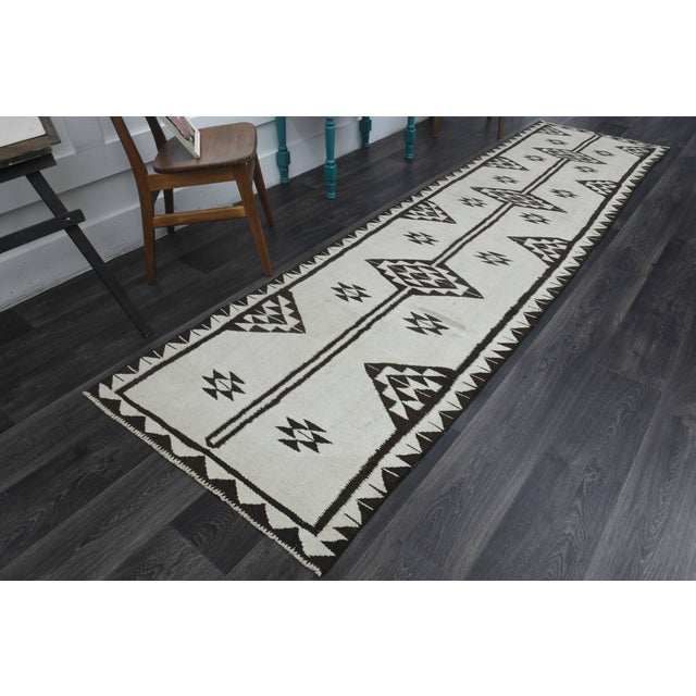 Turkish 1970s Vintage Turkish Handmade Wool Cotton White Runner Rug For Sale - Image 3 of 11