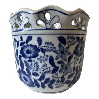 Chinoiserie Blue and White Reticulated Planter Pot For Sale