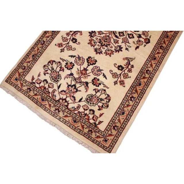 Middle Eastern Hand-Knotted Sarough Rug For Sale - Image 5 of 11
