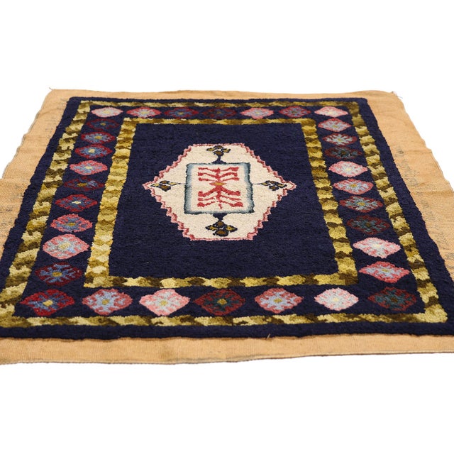 Victorian Vintage American Hooked Rug, 02'00 X 03'00 For Sale - Image 3 of 10