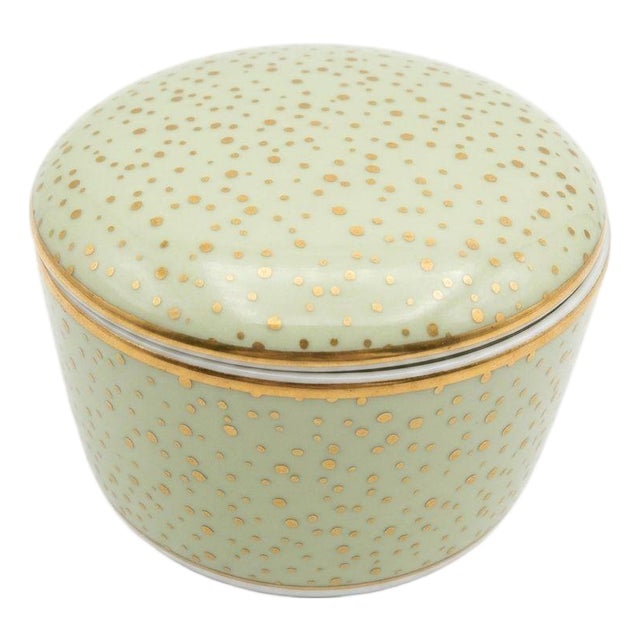 Signed Tiffany & Co. Limoges France Celadon Green & 24k Gold Stippled Porcelain Covered Trinket Box For Sale