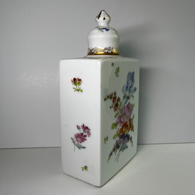 1930s Vintage French Floral Porcelain Flask For Sale - Image 5 of 7