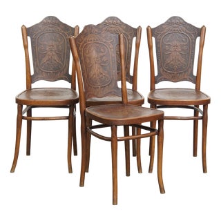 Antique Bentwood Chairs with Carvings by Jacob and Josef Kohn for Thonet, Set of 4 For Sale