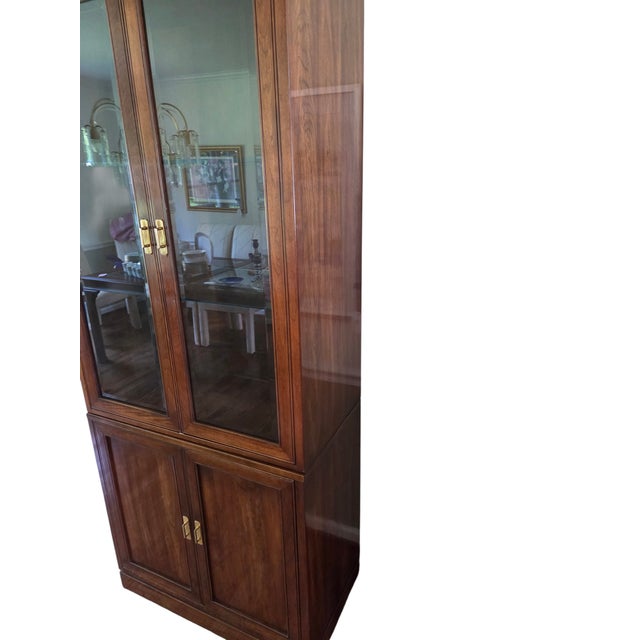 1980s 1980s Ethan Allen Canova Campaign Hutch Curio China Cabinet Display Shelf For Sale - Image 5 of 17