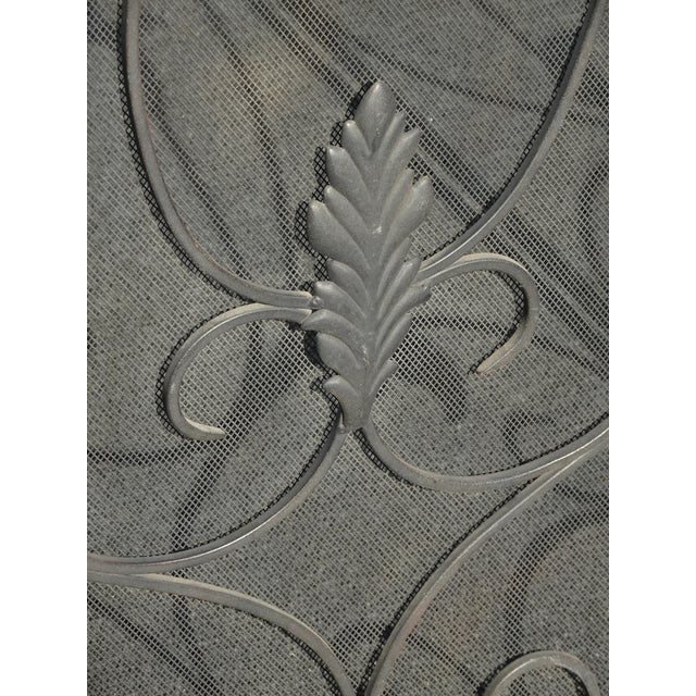 Vintage Black Fireplace Screen W Mesh Backing & Leaf Decor - French Country For Sale - Image 15 of 17