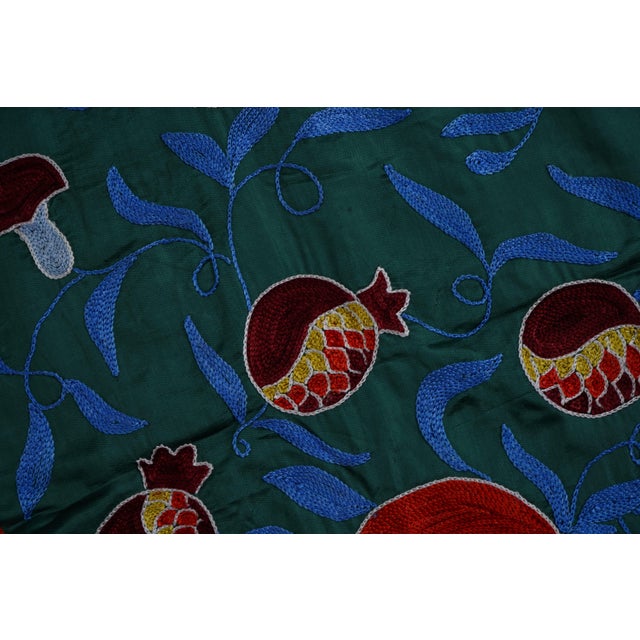 Green Uzbek Suzani Embroidered Table Runner – Red Pomegranate Floral Boho Textile 1'8'' X 6'1'' For Sale In New York - Image 6 of 12