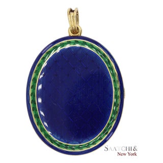 Vintage 18k 750 Yellow Gold Royal Blue & Green Enamel Locket Pendant Necklace For Sale
