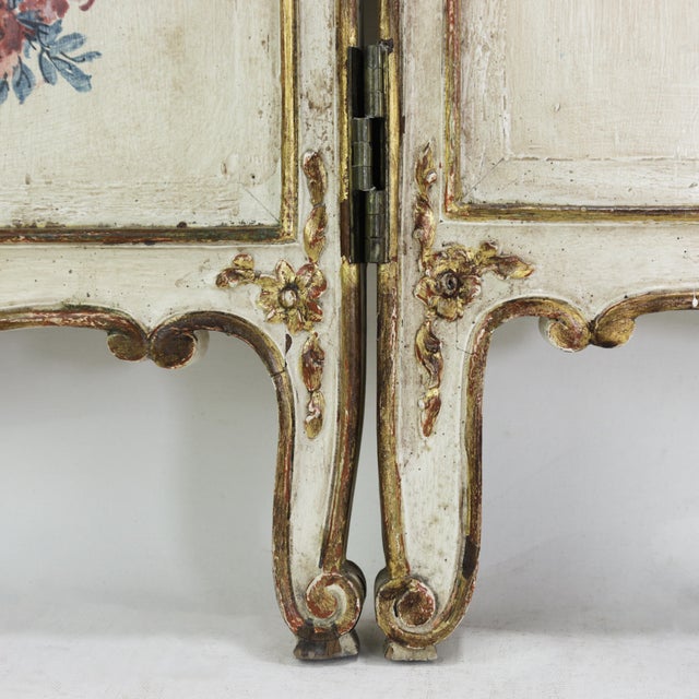 Vintage French Rococo Three-Panel Hand-Painted Vanity Screen – Chinoiserie Room Divider For Sale - Image 11 of 15