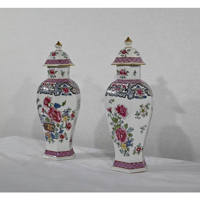 Chinese Hexagonal Vases in Earthenware For Sale - Image 3 of 18