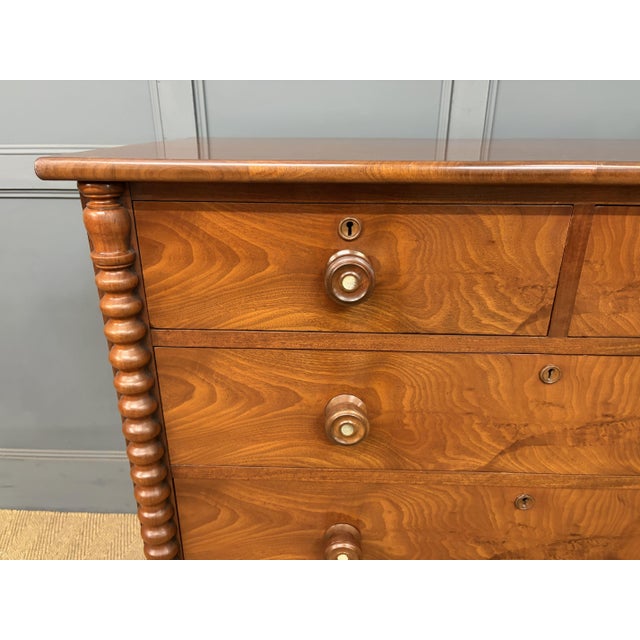 Victorian Mahogany Chest of Drawers, 1860 For Sale - Image 4 of 16