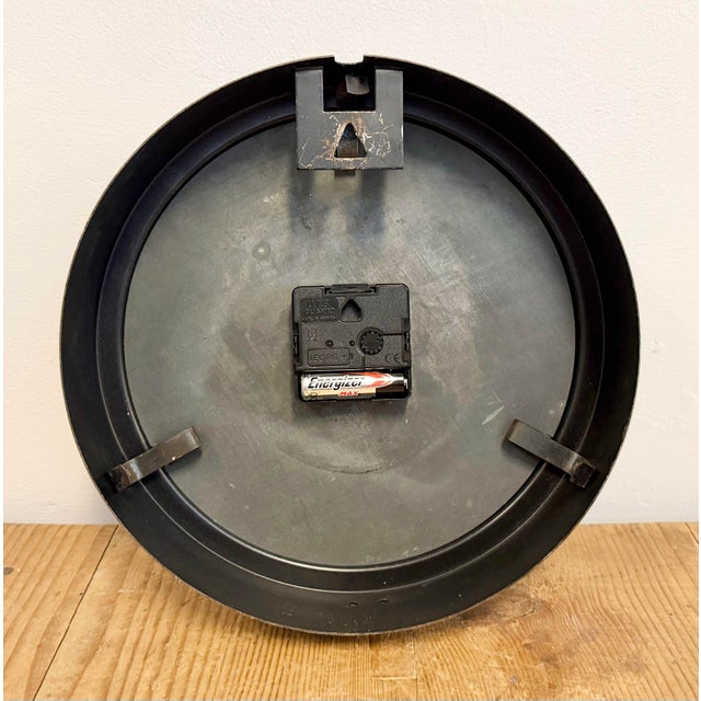 Black Industrial Factory Wall Clock from Siemens, 1950s For Sale - Image 16 of 17