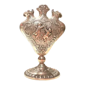 800 Silver Baroque Heart Tulipiere Bud Vase