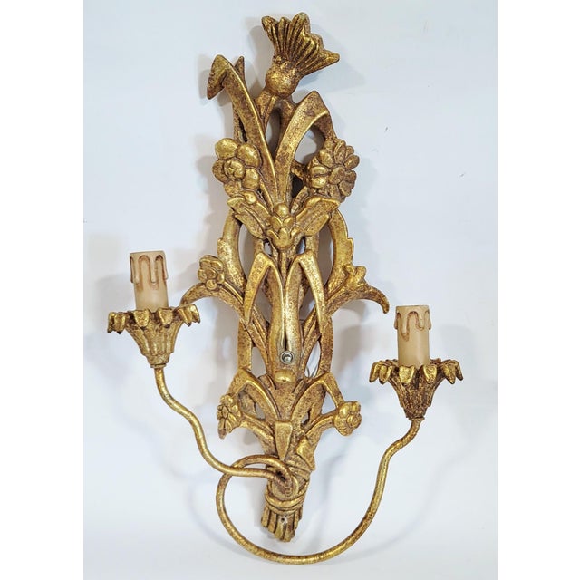 From a local Hartsdale New York estate, we have a pleasure to offer you this Vintage Italian Gilt Carved Wood Sconce. Body...