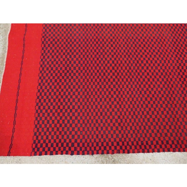 Galerie Shabab Collection Mid-20th Century Handmade Turkish Flatweave Accent Rug in Red For Sale In New York - Image 6 of 9