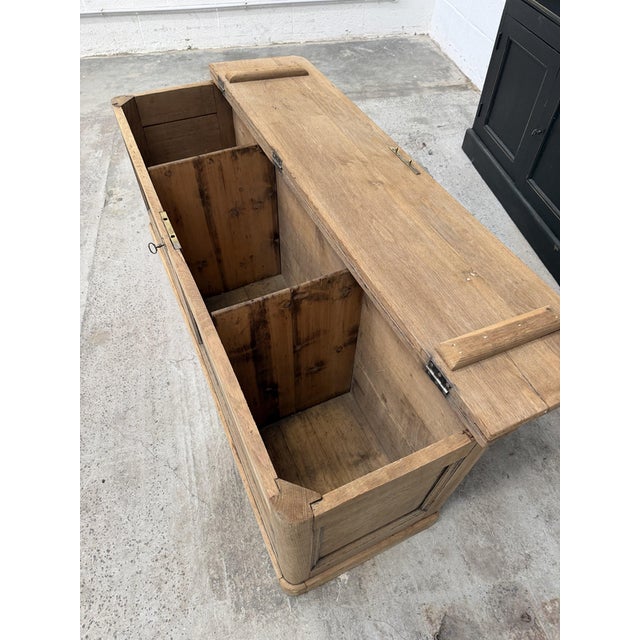 Late 19th Century Oak Chest For Sale - Image 8 of 12