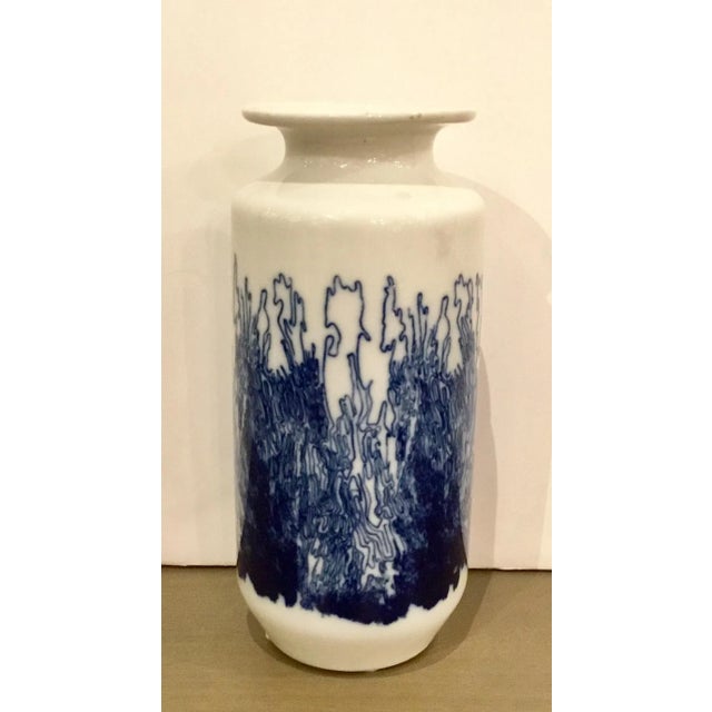 Vintage Mid-Century Modern Abstract Blue and White Porcelain Vase For Sale - Image 4 of 4