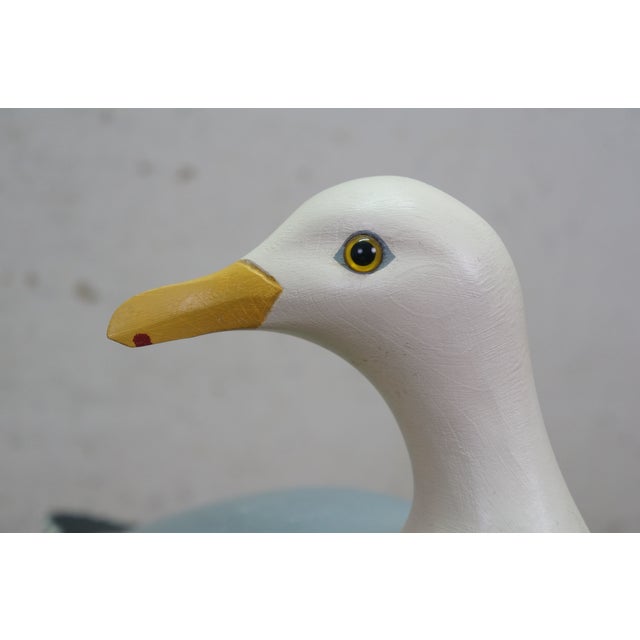 Wood Vintage Lynda C. Bryan Hand Carved Pine Wooden Wildlife Herring Gull Sculpture For Sale - Image 7 of 14