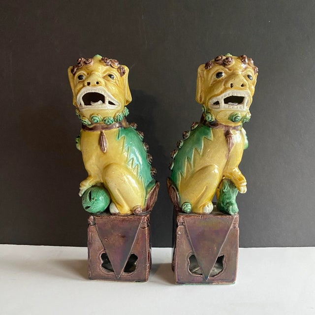 Chinoiserie Antique Chinese Foo Dog / Guardian Lion Mustard and Green Figurines - a Pair For Sale - Image 3 of 12