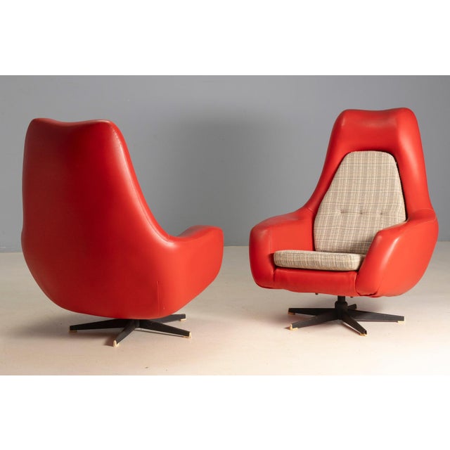 1970s Vintage Czechoslovakian Lounge Chairs, 1970s, Set of 2 For Sale - Image 5 of 6