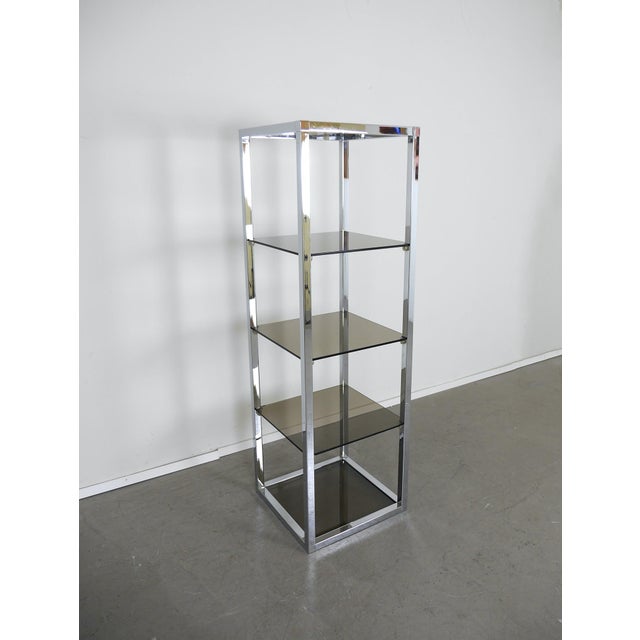 Chrome and Glass Freestanding Shelf in the style of Milo Baughman, Germany, 1970s For Sale - Image 9 of 18
