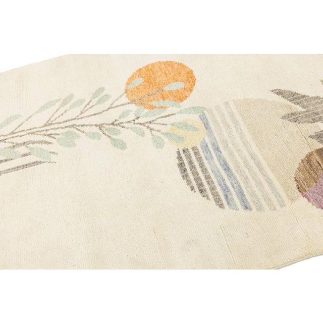Contemporary Botanical Art Deco Hand-Knotted Wool Rug 4x6 For Sale - Image 4 of 8