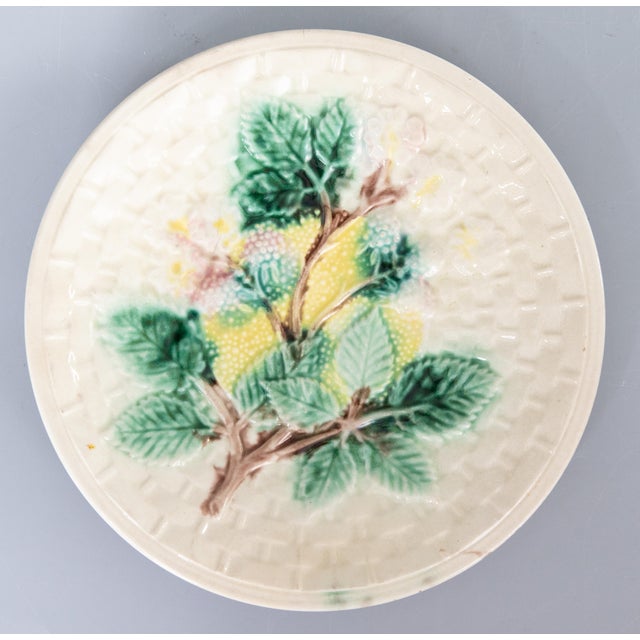 Late 19th Century Antique English Majolica Blackberry & Basketweave Plate For Sale - Image 5 of 5