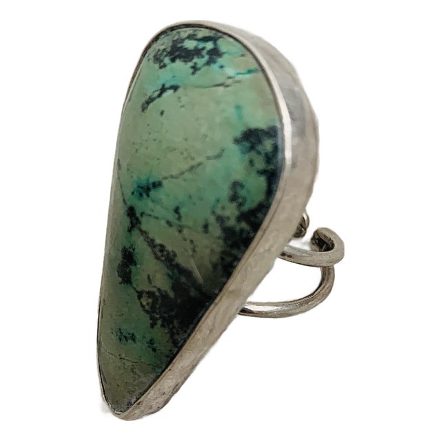 Vintage Teardrop Shaped Seafoam Green Variscite Cabochon Set in Modern Sterling Silver, Adjustable Ring For Sale