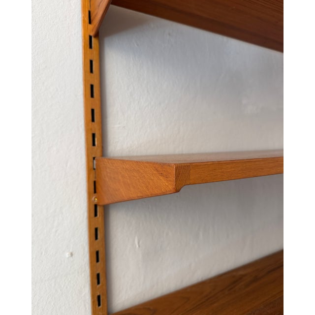 Mid-Century Modern Danish Teak Wall Shelving System by Kai Kristiansen for FM Møbler, 1965 For Sale - Image 6 of 11