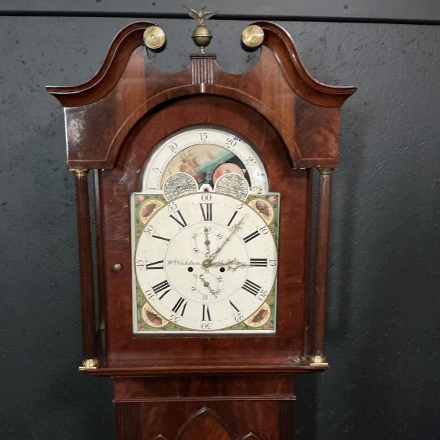 Georgian Mahogany Cased Rolling Moon Clock, 1800, in Good conditions. Designed before 1890