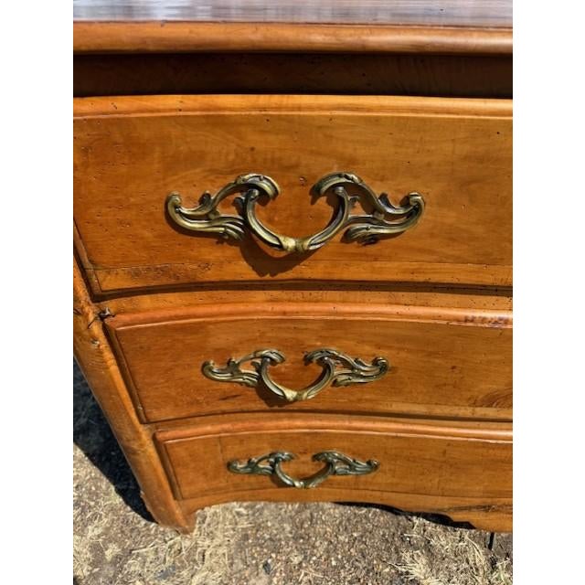 18th Century French Louis XV Cherrywood Chest of Drawer / Commode For Sale - Image 16 of 17
