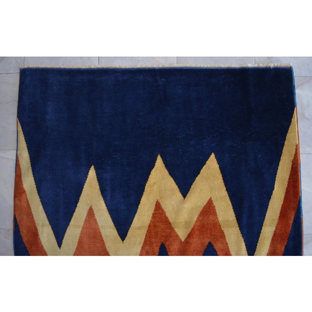 1980s Vintage Rug Comtemporary Hand Knotted Blue Area Rug - 4' 9" × 6' 7" For Sale - Image 6 of 10