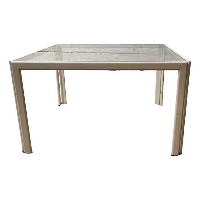 Small Corner Coffee Table in White Lacquered Metal with Glass Top, 1970s For Sale