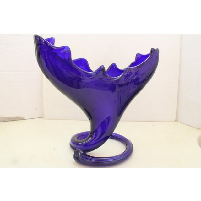 1970s Cobalt Blue Blown Glass American Cornucopia Gondola Centerpiece Vase For Sale - Image 11 of 16