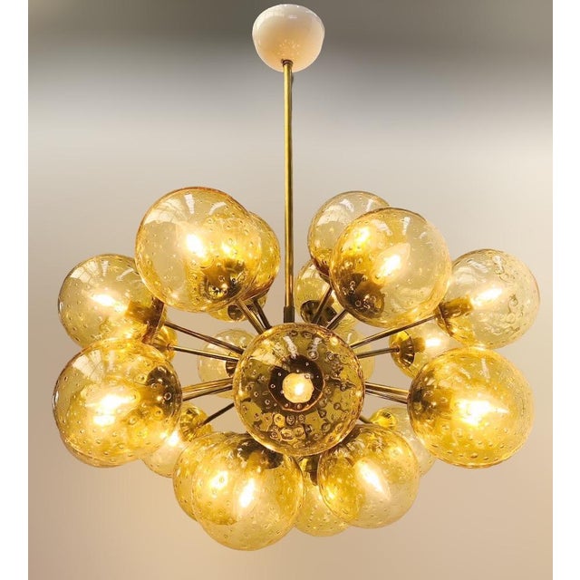 Italian 21st Century Ovale Natural Brass Amber Bubbles Murano Sputnik Chandelier by Fabio LTD For Sale - Image 3 of 8