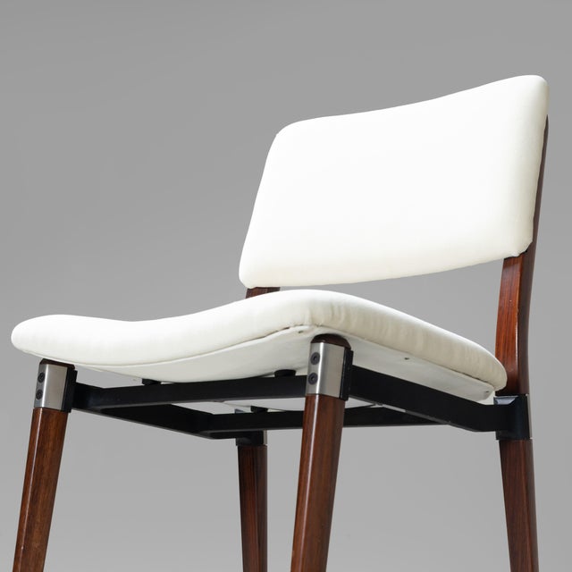 Wood Model S82 Chairs in White Mohair by Eugenio Gerli for Tecno, 1960s, Set of 4 For Sale - Image 7 of 17