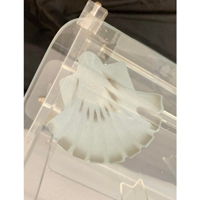 1980s Vintage Hollywood Regency Lucite & Glass Side Table With Frosted Shell Detail For Sale - Image 5 of 10