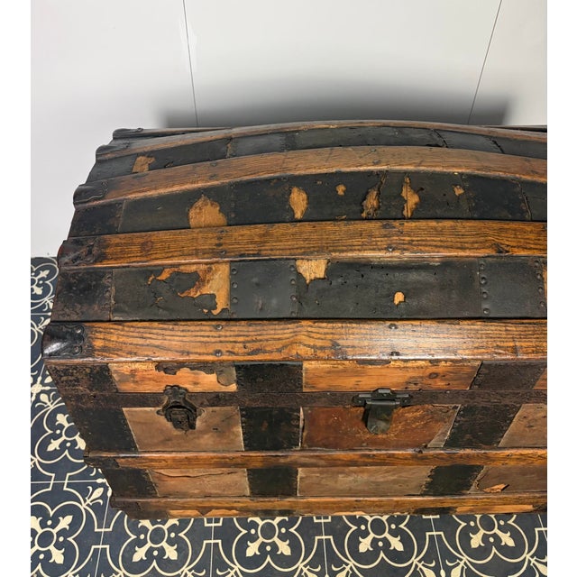 Antique Victorian Dome Trunk, 1800s For Sale - Image 4 of 16