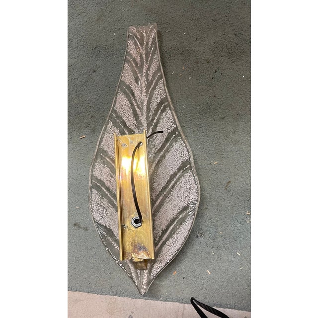 Murano Glass Frosted Leaf Sconces, 1960s, Set of 2 For Sale - Image 4 of 9