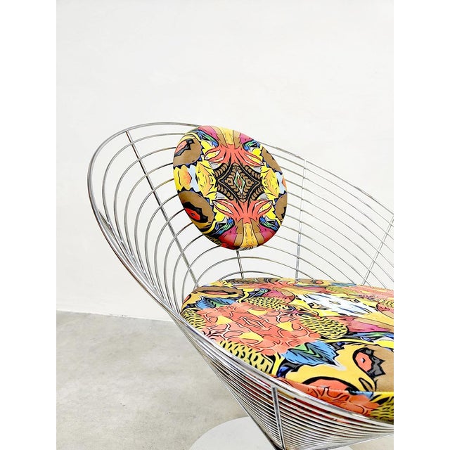 What a beautiful original fritz hansen wire cone chair/ wire chair. Country of origin: denmark. The bottom has original...