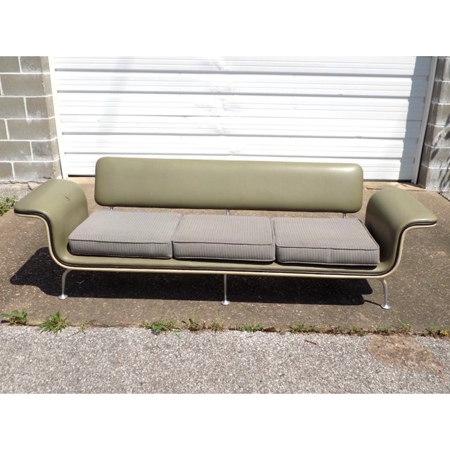 Vintage Retro Mid-Century Modern 1960s Herman Miller ALEXANDER GIRARD 1967 Girard-Group 3-Seat Sofa. *** The "Girard...