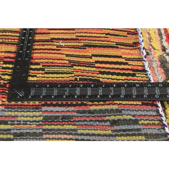 Textile Vintage Boujad Moroccan Rug, 05'06 X 09'00 For Sale - Image 7 of 10