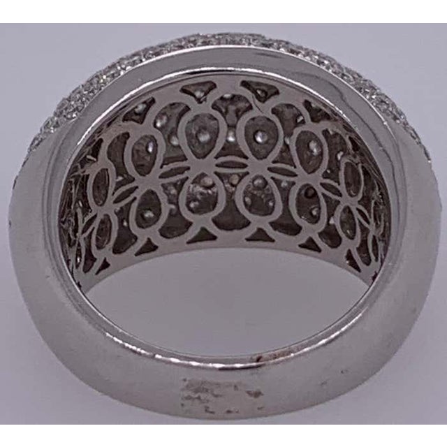 White Unisex White Gold 18 Karat 10 Carat Diamond Cluster Ring 10.7 Grams For Sale - Image 8 of 12
