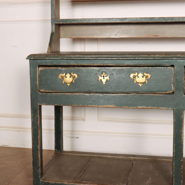 Small 18th century English painted pine pot board dresser, lovely size. 1790. Height to worktop: 32-inches (81cm) Rack...