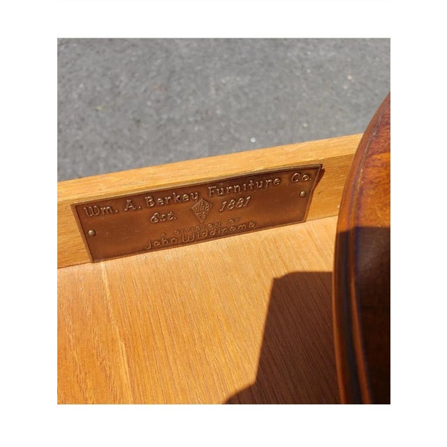 Wood W. A. Berkey for Widdicomb Oval Banded Inlaid Mahogany Occasional Serving Table on Wheels For Sale - Image 7 of 8
