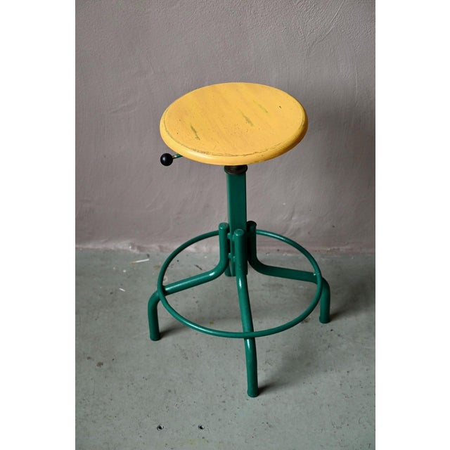 Wood Industrial Adjustable Workshop Stool in Green Metal and Yellow Wood, 1960s For Sale - Image 7 of 9