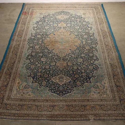 Antique Mashad Rug in Wool For Sale - Image 4 of 5