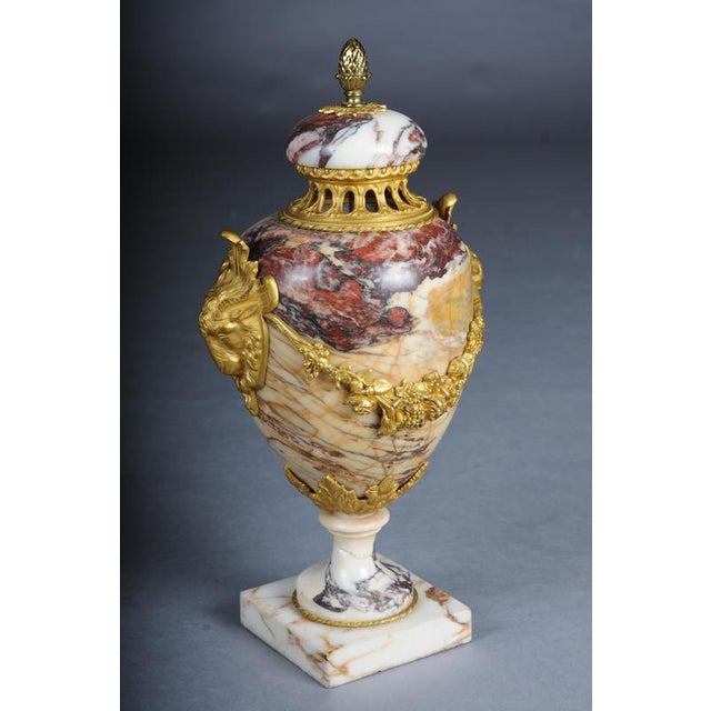 Beige French Ornate Rams Head Potpourri Vase in Marble with Bronze For Sale - Image 8 of 18